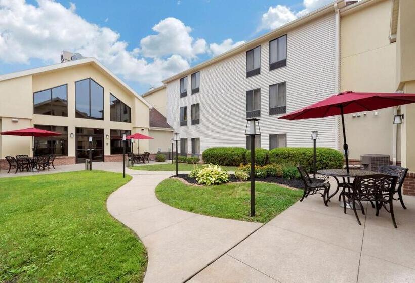 فندق Comfort Inn & Suites Warsaw Near Us30