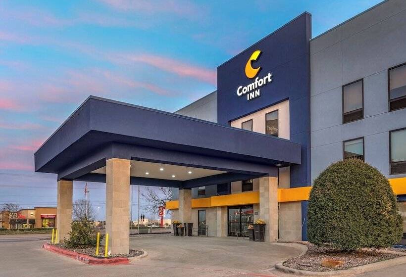Отель Comfort Inn  Weatherford