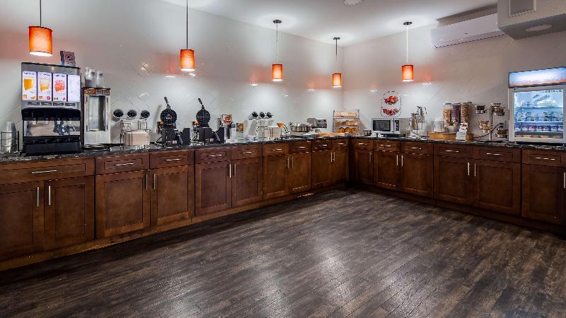 Concord Syracuse, Ascend Hotel Collection