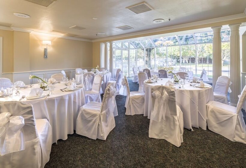 Cooper Hotel Conference Center & Spa