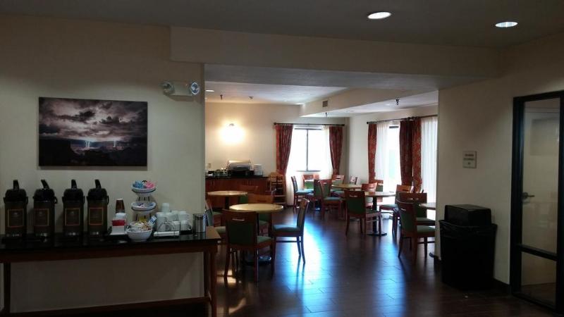 هتل Country Inn & Suites By Radisson, Flagstaff, Az