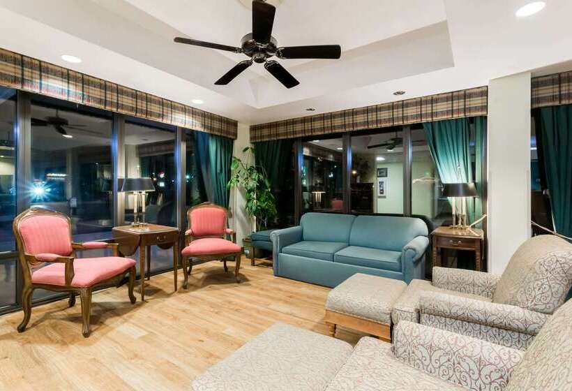 فندق Days Inn By Wyndham Marianna