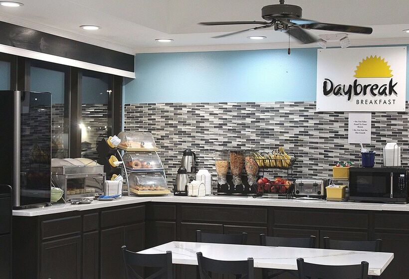 فندق Days Inn By Wyndham Marianna