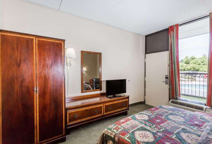 فندق Days Inn By Wyndham Statesboro