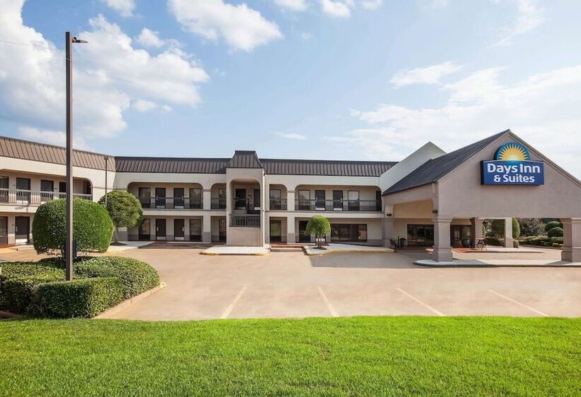 Hotel Days Inn & Suites By Wyndham Tyler