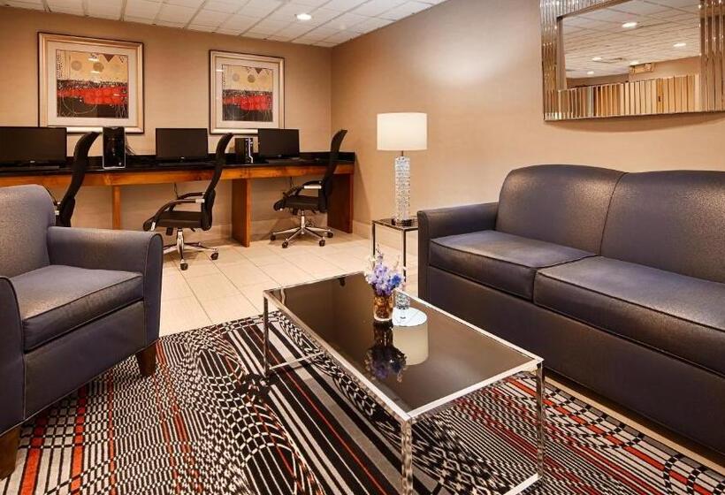 فندق Days Inn By Wyndham Englewood Dayton Airport