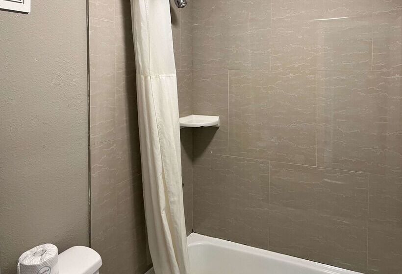 Motel 6 Montgomery, Al   Eastern Blvd