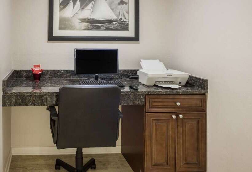 فندق Econo Lodge