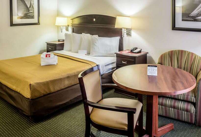 فندق Econo Lodge