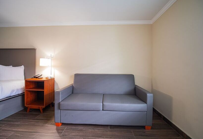 فندق Equus Inn I75