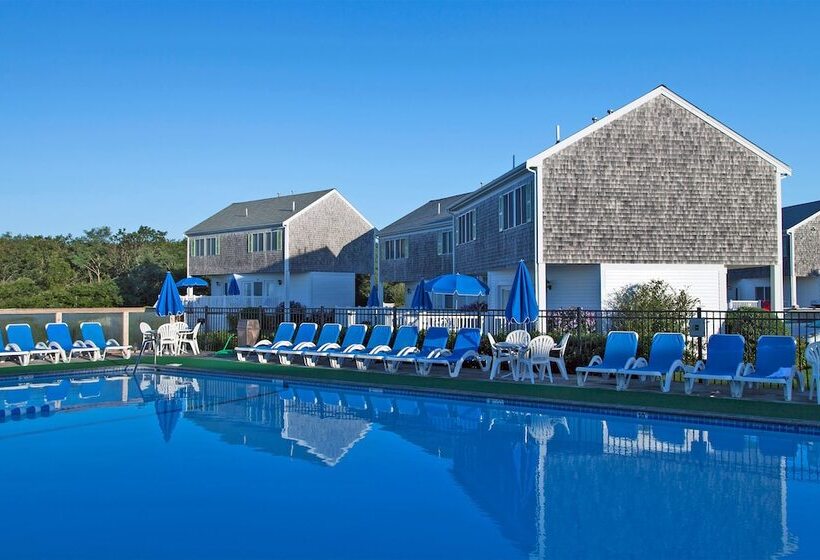 בית מלון כפרי Green Harbor Resort