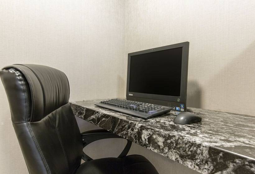 Greenstay Hotel & Suites Central