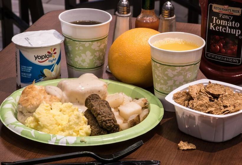 Greenstay Hotel & Suites Central