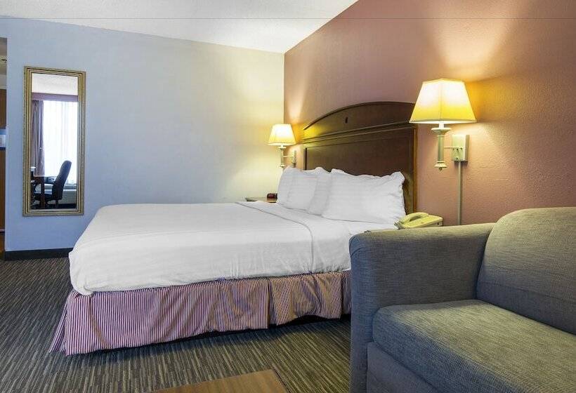 Greenstay Hotel & Suites Central