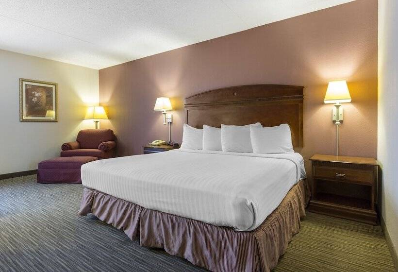 Greenstay Hotel & Suites Central