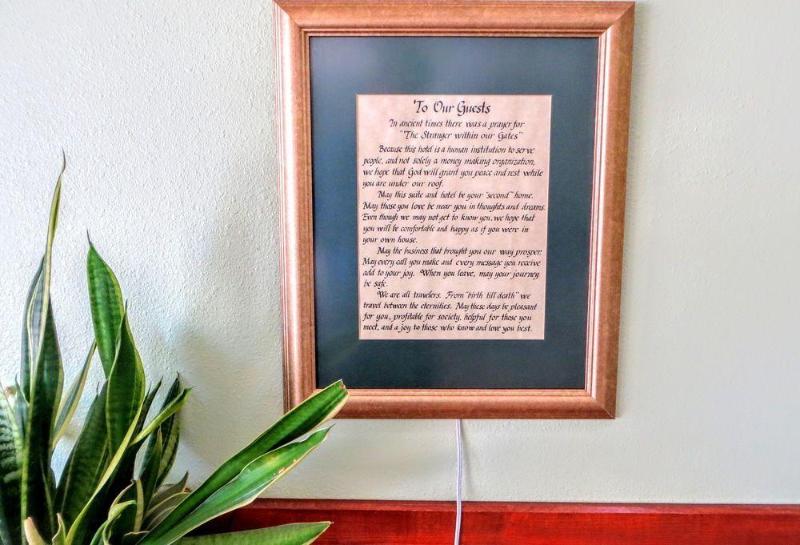 فندق Guest House Inn