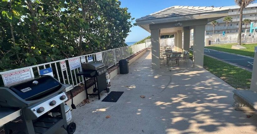 فندق Gulfstream Manor