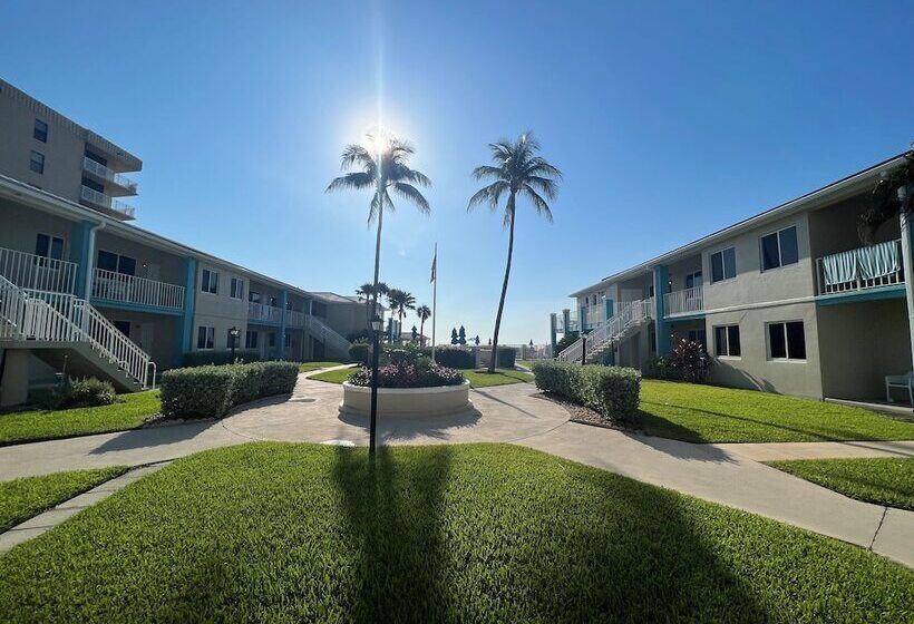 فندق Gulfstream Manor