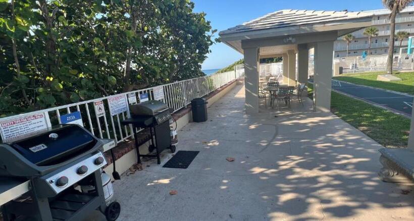 فندق Gulfstream Manor