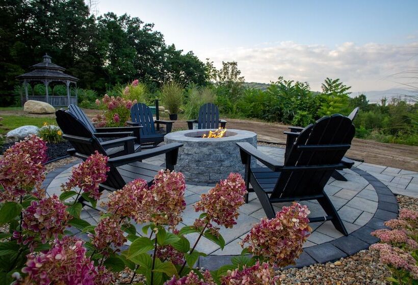 호텔 Gunstock Inn & Suites