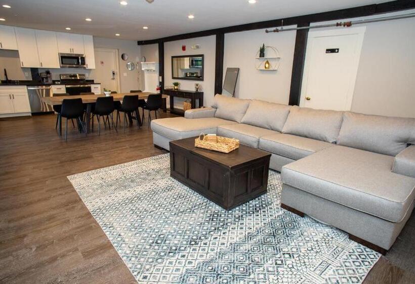 호텔 Gunstock Inn & Suites