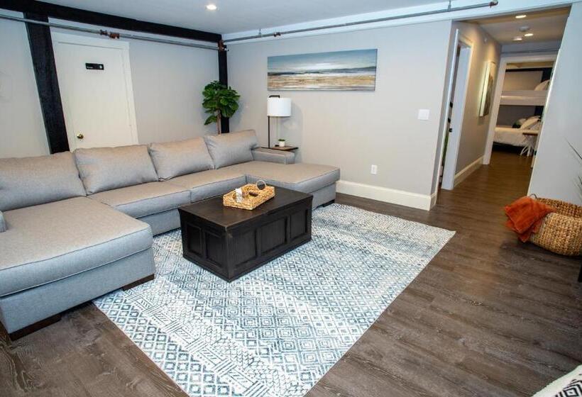 호텔 Gunstock Inn & Suites