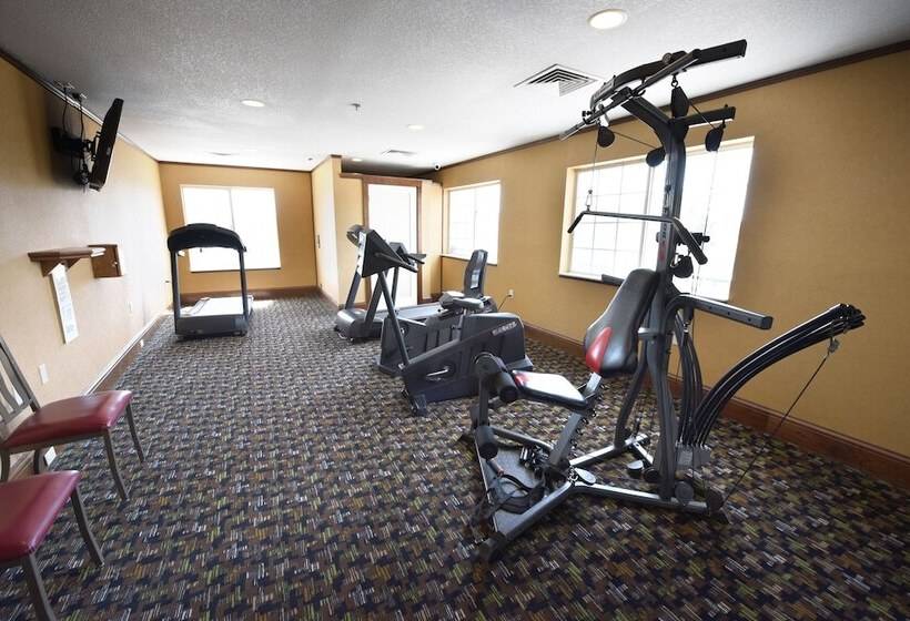 בית מלון כפרי Hamilton Inn Select Beachfront Mackinaw City