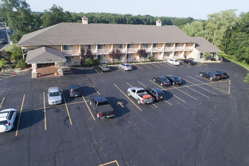 호텔 Hampton Falls Inn