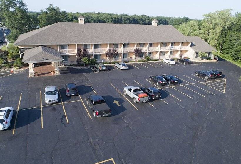 호텔 Hampton Falls Inn