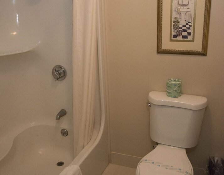 호텔 Hampton Falls Inn