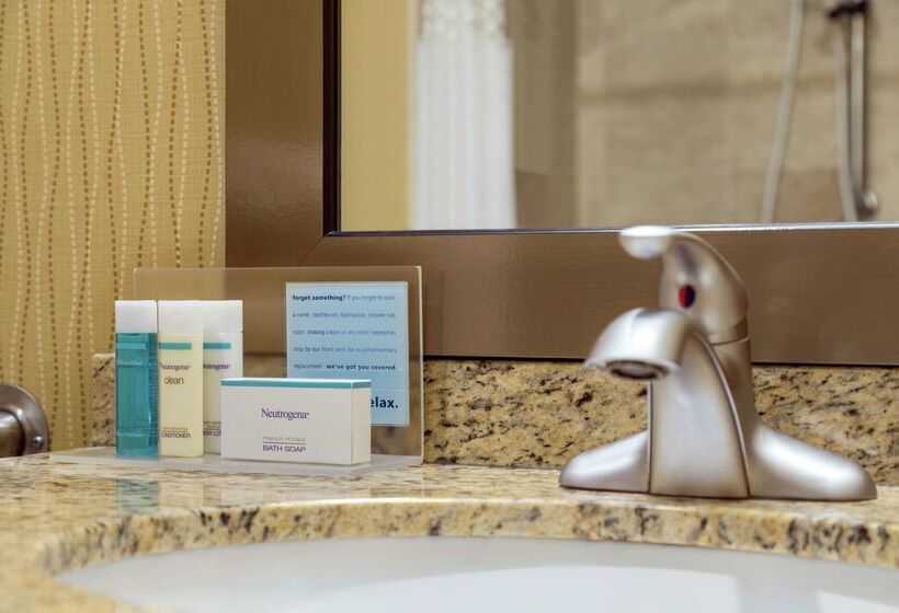 Отель Hampton Inn Akronfairlawn