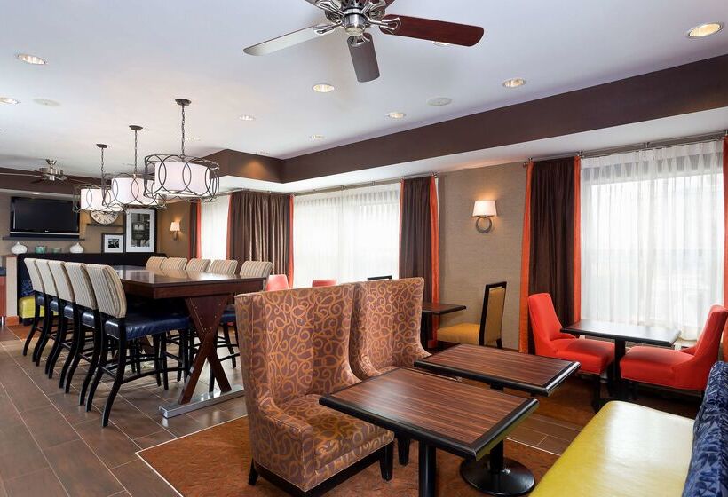 Отель Hampton Inn Akronfairlawn