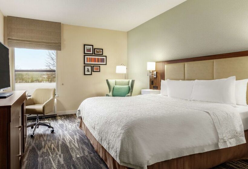 Отель Hampton Inn Akronfairlawn