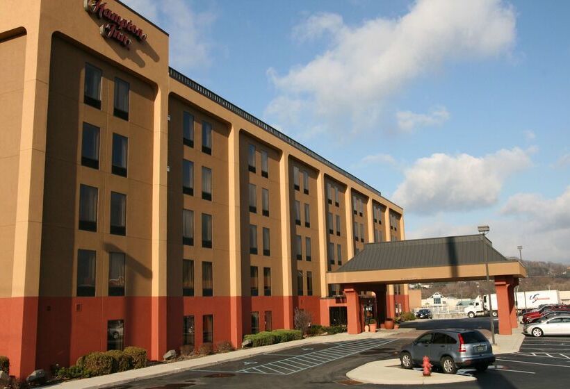 בית מלון כפרי Hampton Inn Altoona