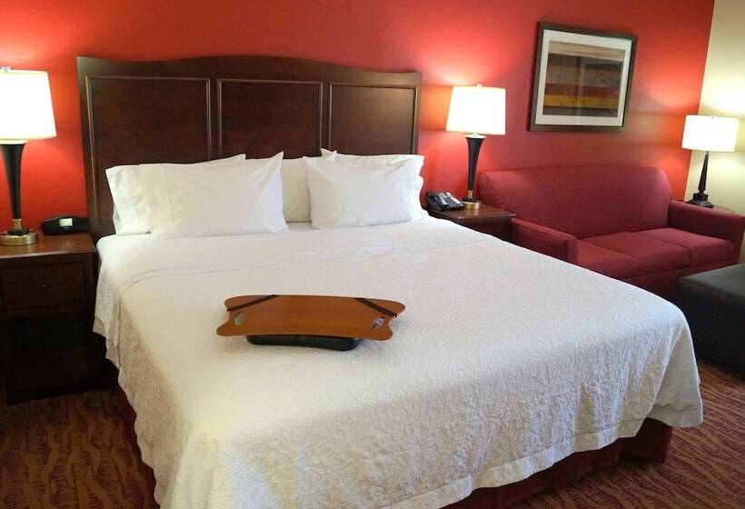 בית מלון כפרי Hampton Inn Altoona