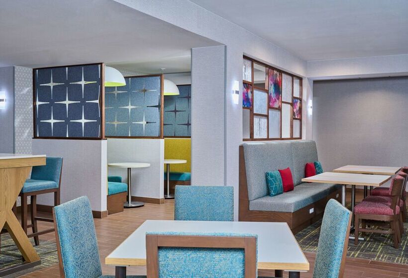 فندق Hampton Inn Anchorage