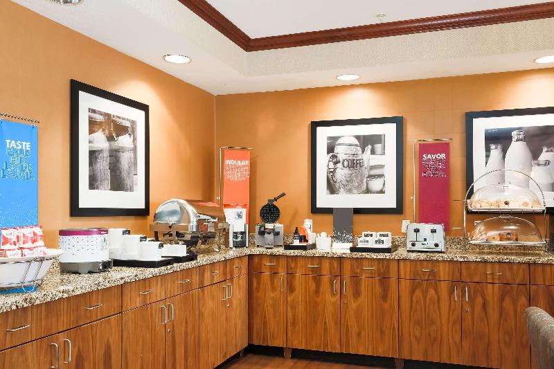 فندق Hampton Inn Anchorage