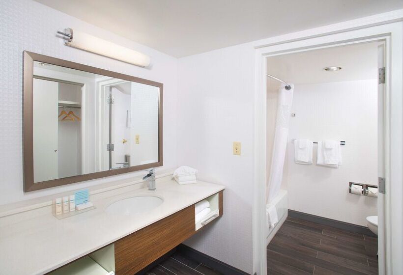 ホテル Hampton Inn & Suites Annapolis