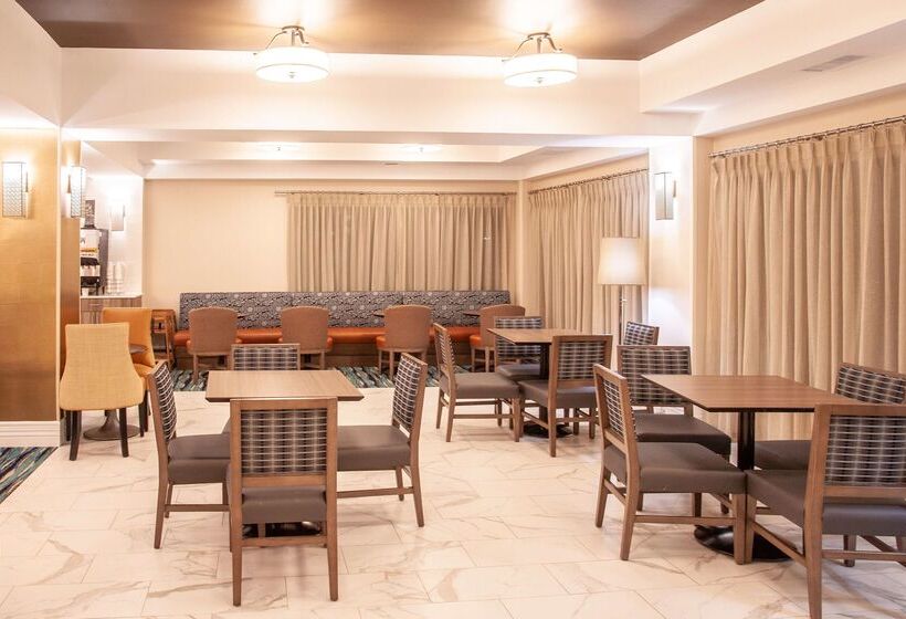 فندق Hampton Inn & Suites Jackson Coliseum