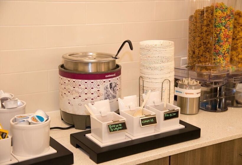 فندق Hampton Inn & Suites Jackson Coliseum