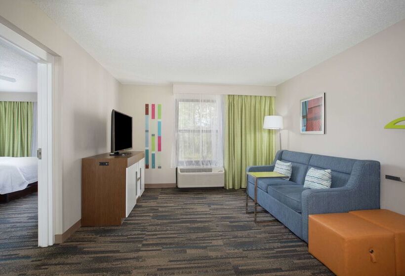 فندق Hampton Inn & Suites Kansas City Merriam