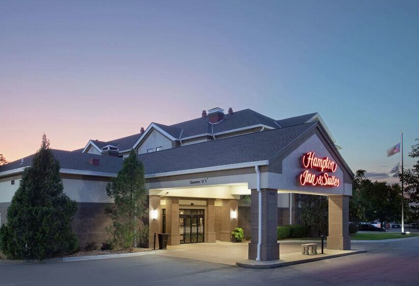 فندق Hampton Inn & Suites Kansas City Merriam