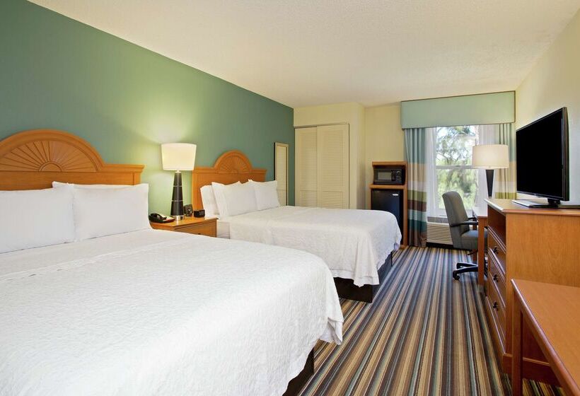 Отель Hampton Inn & Suites Venice Bayside South Sarasota
