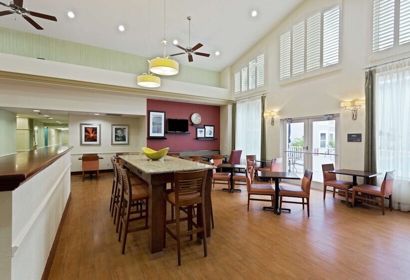 Отель Hampton Inn & Suites Venice Bayside South Sarasota