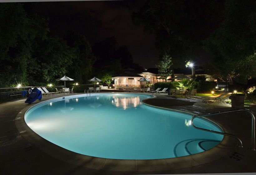 Отель Hampton Inn & Suites Wilmington/wrightsville Beach