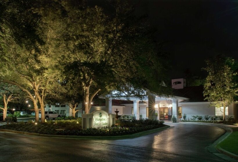 Отель Hampton Inn & Suites Wilmington/wrightsville Beach