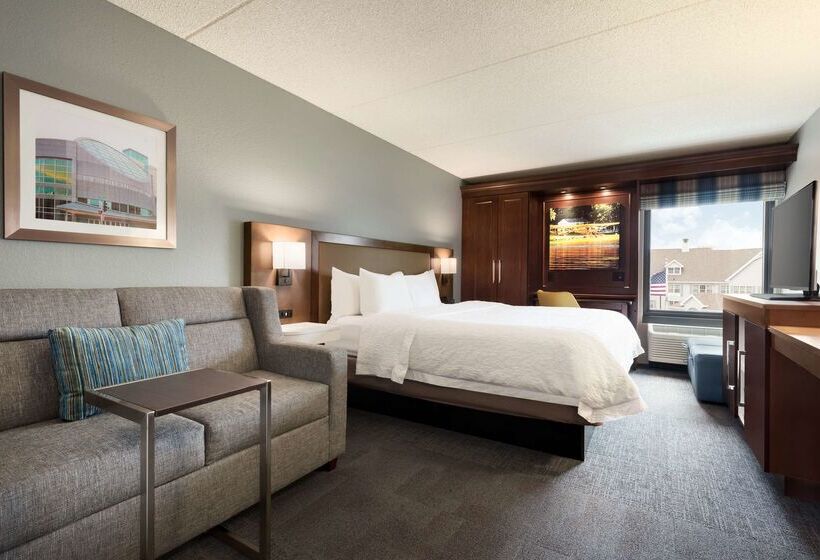 ホテル Hampton Inn Appletonfox River Mall Area