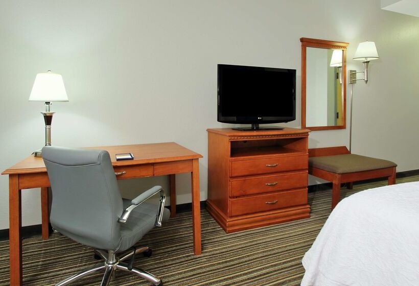 호텔 Hampton Inn Ashtabula
