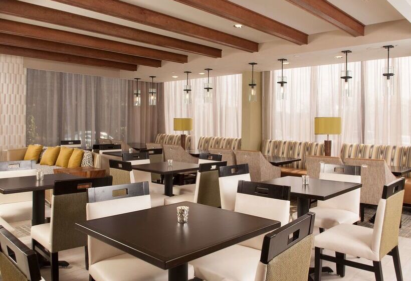 هتل Hampton Inn Atlantanorth Druid Hills