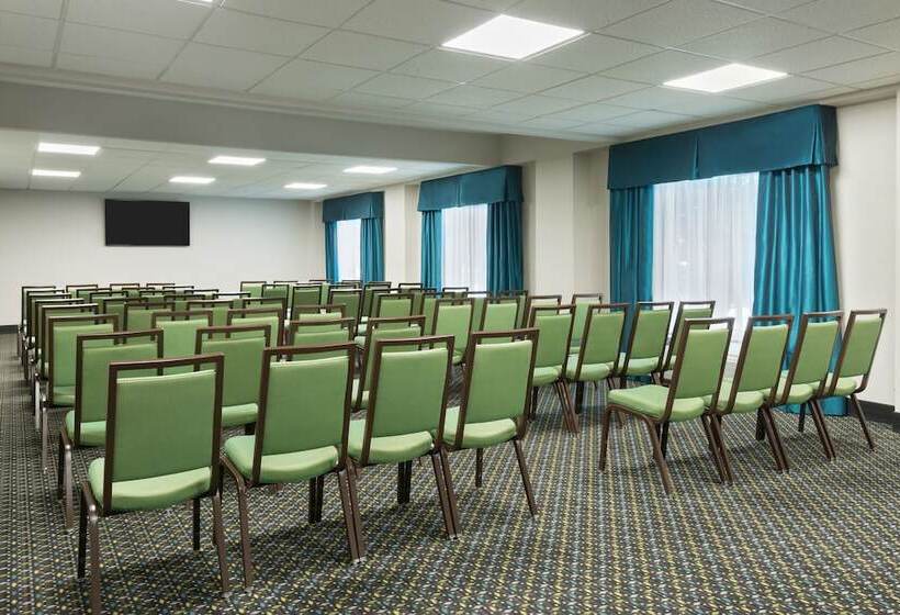 Отель Hampton Inn Atlantaperimeter Center